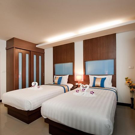 Tuana Blue Sky Patong Hotel Bagian luar foto