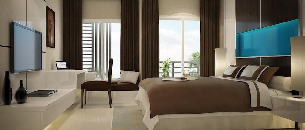 Tuana Blue Sky Patong Hotel Bagian luar foto